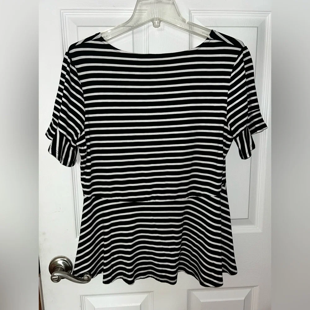 Chico's Black and White Short Sleeve Striped Peplum Top Size 1 - Picture 2 of 3